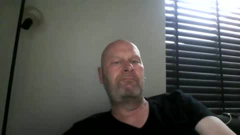 Snapshot of bigmike3339 chatting on 02-04-26, 08:09 bigmike3339 online show from 02-04-26, 08:09