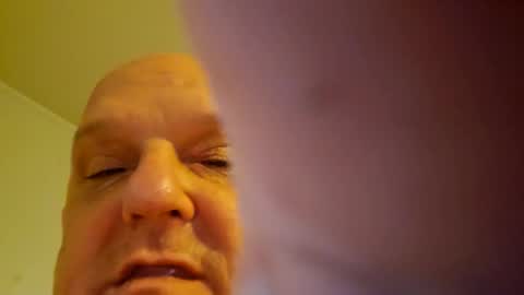 bigmikefl96 online show from 05-21-26, 04:58