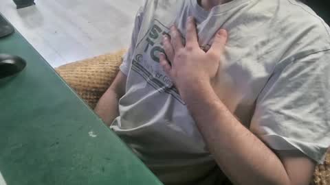 Snapshot of bigpeepdude chatting on 10-17-25, 12:30 bigpeepdude online show from 10-17-25, 12:30