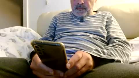 Ricky online show from 11-17-25, 06:03