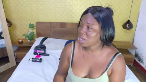 bigroundbooty_ online show from 04-16-26, 08:31