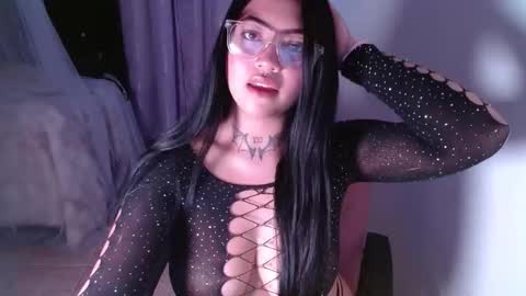 Snapshot of bigsara333 chatting on 01-05-26, 11:30 bigsara333 online show from 01-05-26, 11:30