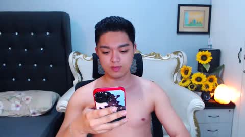 Snapshot of bigshowforyouxx chatting on 02-20-25, 10:16 Jay online show from 02-20-25, 10:16