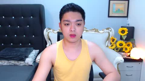 Snapshot of bigshowforyouxx chatting on 02-24-25, 07:22 Jay online show from 02-24-25, 07:22