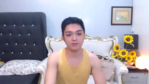 Snapshot of bigshowforyouxx chatting on 10-01-25, 03:07 Jay online show from 10-01-25, 03:07