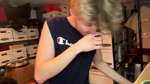 Snapshot of bigskinnyboyshh chatting on 02-06-25, 06:51 bigskinnyboyshh online show from 02-06-25, 06:51