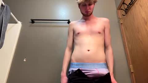 Snapshot of bigskinnyboyshh chatting on 02-22-25, 03:12 bigskinnyboyshh online show from 02-22-25, 03:12