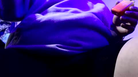 Snapshot of bigsmilekyle chatting on 12-18-25, 01:50 bigsmilekyle online show from 12-18-25, 01:50