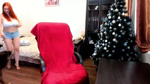 Snapshot of bigsmiletits chatting on 01-27-25, 12:58 Julia online show from 01-27-25, 12:58