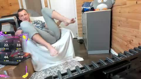 bigsshark online show from 11-17-25, 09:37