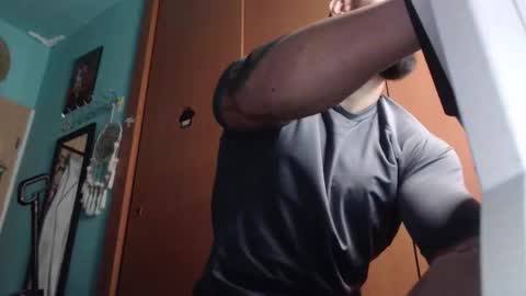 Snapshot of bigstallone chatting on 03-11-26, 11:44 BigStallion online show from 03-11-26, 11:44