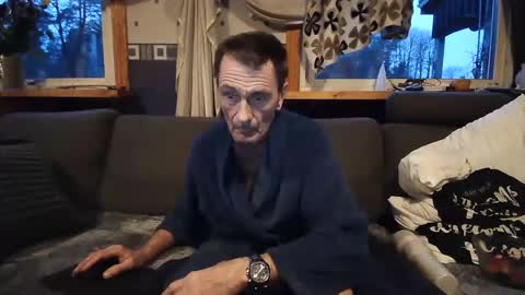 bigswe1 online show from 12-31-24, 02:36