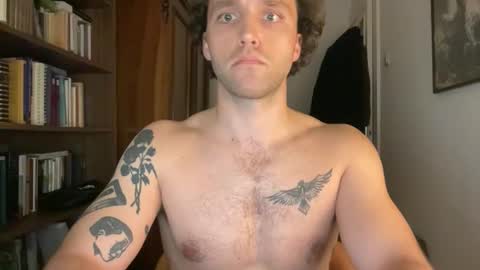 Just a horny hot guy looking for female company 33 online show from 04-25-26, 11:46