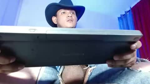 MANUEL online show from 05-23-26, 01:33
