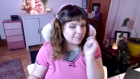 Morgan Lafeuille online show from 12-10-24, 02:38