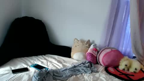 Morgan Lafeuille online show from 11-25-25, 03:56