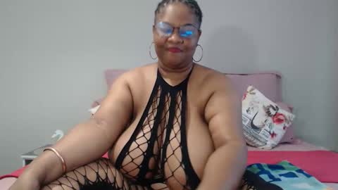 Lona online show from 05-18-26, 09:37