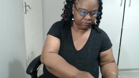 Snapshot of bigtitshornygirlxxx chatting on 07-22-26, 02:47 Lona online show from 07-22-26, 02:47