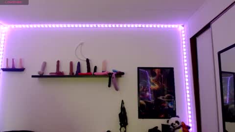 Nichole lights online show from 03-27-26, 09:25