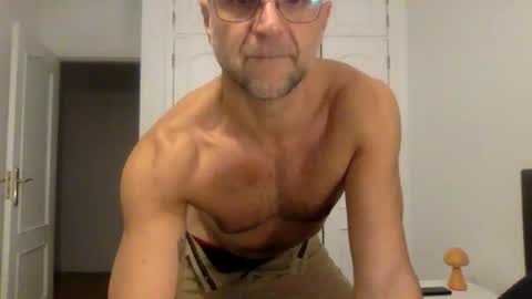 Snapshot of bigvega79 chatting on 10-30-25, 11:16 bigvega79 online show from 10-30-25, 11:16