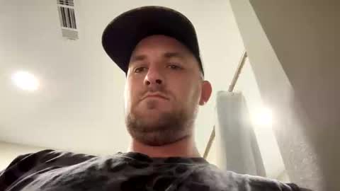 Snapshot of bilbonebagit chatting on 12-19-25, 08:43 bilbonebagit online show from 12-19-25, 08:43