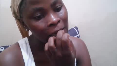 Snapshot of bilia_ebony chatting on 06-17-26, 07:15 Bilia online show from 06-17-26, 07:15