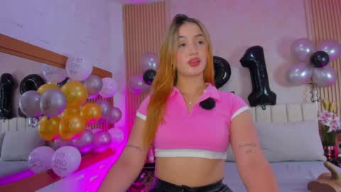 Snapshot of bilie_rouse1 chatting on 06-03-26, 04:15 Bilie online show from 06-03-26, 04:15
