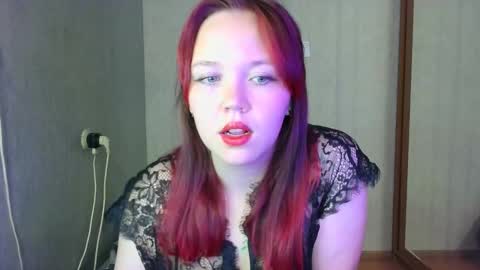 Snapshot of billie_kris chatting on 09-29-25, 04:12 billie_kris online show from 09-29-25, 04:12