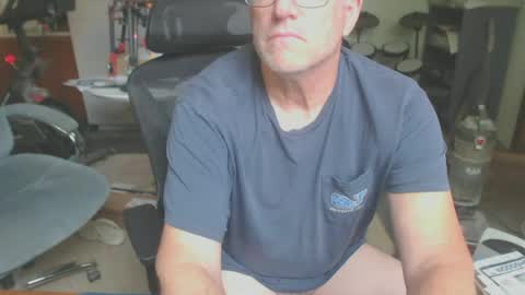 Snapshot of billp750876 chatting on 06-12-26, 08:41 billp750876 online show from 06-12-26, 08:41