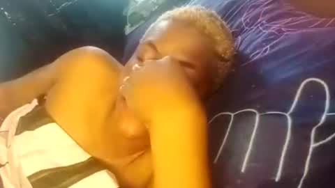 Snapshot of billy_1212 chatting on 11-09-25, 01:20 billy_1212 online show from 11-09-25, 01:20