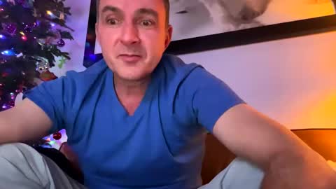 Snapshot of billyboy799 chatting on 01-05-25, 02:38 Billy online show from 01-05-25, 02:38