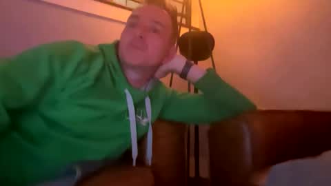 Snapshot of billyboy799 chatting on 01-20-25, 01:39 Billy online show from 01-20-25, 01:39