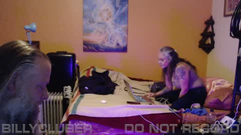 Snapshot of billycluber chatting on 01-16-25, 06:46 Billycluber online show from 01-16-25, 06:46