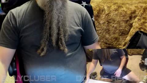 Snapshot of billycluber chatting on 11-20-25, 07:30 Billycluber online show from 11-20-25, 07:30