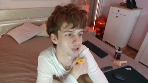 Snapshot of bimbo_boy_ chatting on 05-29-26, 02:04 Bimbo boy online show from 05-29-26, 02:04