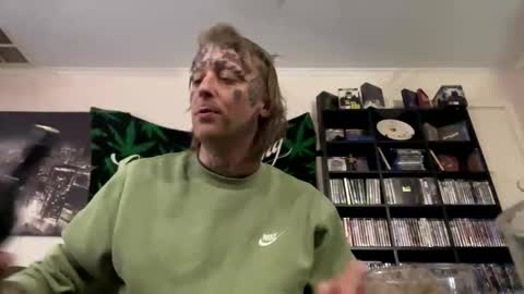 Snapshot of bimmyleanin420 chatting on 10-02-25, 02:40 bimmyleanin420 online show from 10-02-25, 02:40