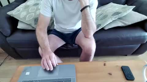 Snapshot of bindmedown chatting on 05-15-26, 08:43 bindmedown online show from 05-15-26, 08:43