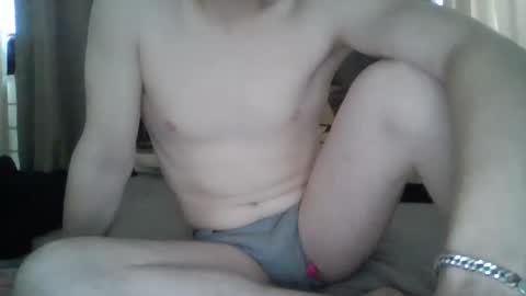 Snapshot of bingswillems chatting on 02-12-25, 09:10 bingswillems online show from 02-12-25, 09:10