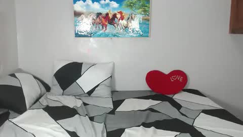 Kate online show from 11-17-25, 04:46