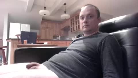 Snapshot of bird8888 chatting on 12-11-24, 02:41 bird8888 online show from 12-11-24, 02:41