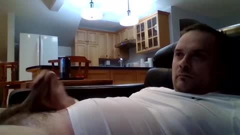 Snapshot of bird8888 chatting on 02-27-25, 08:53 bird8888 online show from 02-27-25, 08:53