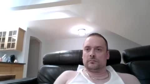 Snapshot of bird8888 chatting on 09-14-25, 02:00 bird8888 online show from 09-14-25, 02:00