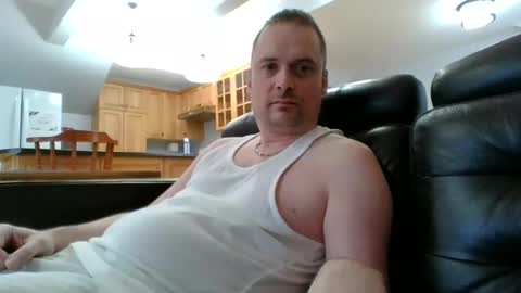 Snapshot of bird8888 chatting on 09-22-25, 01:46 bird8888 online show from 09-22-25, 01:46