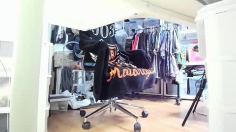 bisexualjay online show from 09-29-25, 07:19