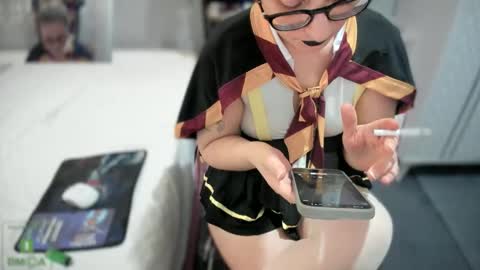 Snapshot of bisexyeliz35 chatting on 12-19-25, 02:13 bisex woman online show from 12-19-25, 02:13