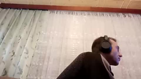 Snapshot of bishopalone2021 chatting on 12-09-24, 05:41 Zdenek online show from 12-09-24, 05:41