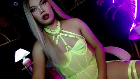 bitchinthecityxx online show from 05-07-26, 01:44