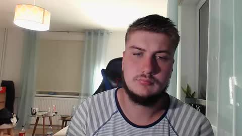 bjguyhugecock online show from 06-10-26, 10:08
