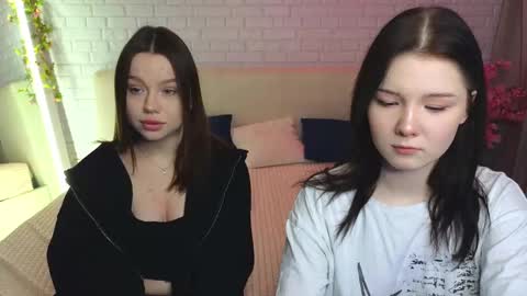 Julia online show from 03-08-25, 08:44