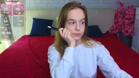 Julia online show from 03-10-25, 02:50